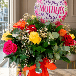 Mixed Roses in a Glass Vase Combo
