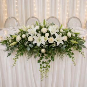 Table Arrangement Classic White Lily