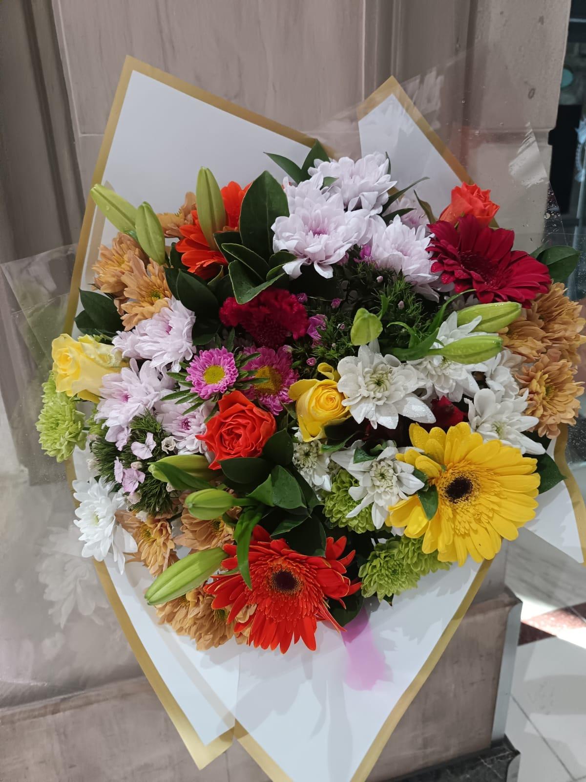 Vibrant Mixed Flower Bouquet